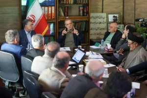 پزشکیان: حکمرانی سلامت باید از درمان‌محوری به سلامت جامعه‌محور تغییر کند